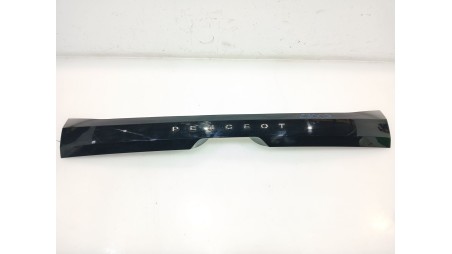 Recambio de molduras traseras para peugeot 208 (p2) 2019- (e-) allure pack referencia OEM IAM 98269436XY 9826944480 
