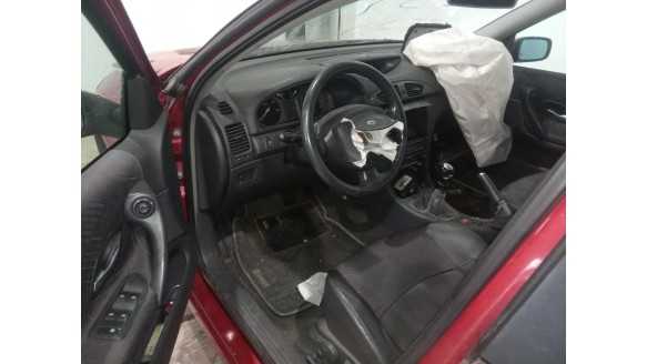 renault laguna ii (bg0) 2001-2007 del año 2004