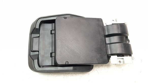 Recambio de apoyabrazos central para audi q7 4mg 2019- referencia OEM IAM 4M8864207S  