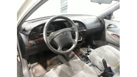 daewoo nubira berlina 1997-2004 del año 2000