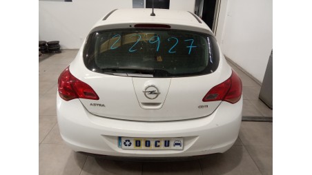 opel astra j lim. 2009-2015 del año 2011