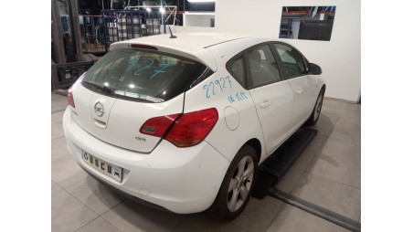 opel astra j lim. 2009-2015 del año 2011