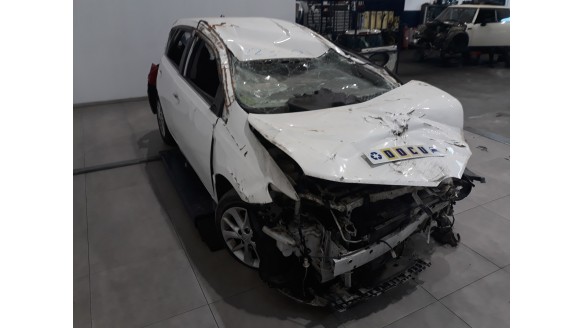 toyota auris 2012-2019 del año 2014
