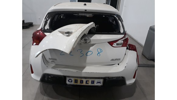 toyota auris 2012-2019 del año 2014