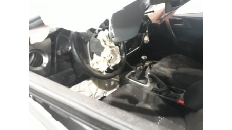 toyota auris 2012-2019 del año 2014