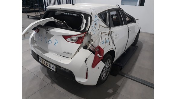 toyota auris 2012-2019 del año 2014