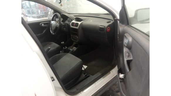 opel corsa c 2003-2007 del año 2005