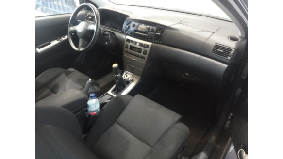 toyota corolla (e12) 2001-2007 del año 2005