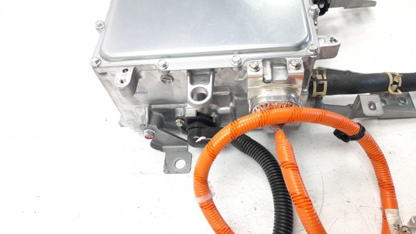 Recambio de inversor para mitsubishi outlander (gf0) 2012- phev kaiteki 4wd referencia OEM IAM W005T70272  