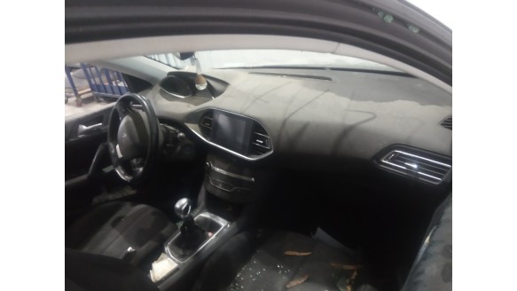 peugeot 308 2013- del año 2018