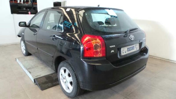 toyota corolla (e12) 2001-2007 del año 2006