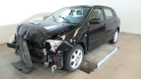 toyota corolla (e12) 2001-2007 del año 2006