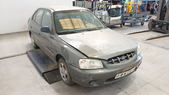 hyundai accent ii (lc) 1999-2012 del año 2001