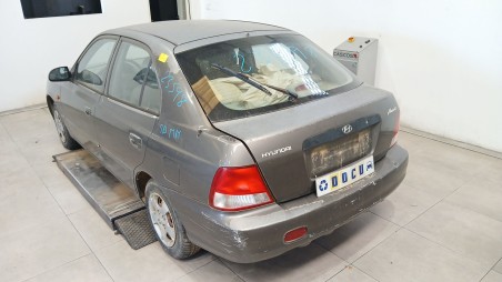 hyundai accent ii (lc) 1999-2012 del año 2001