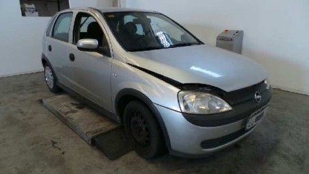 opel corsa c 2000-2003 del año 2002