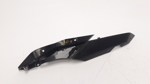 Recambio de moldura para bmw r 1250 r 2018- referencia OEM IAM 46638543525  