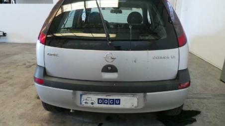 opel corsa c 2000-2003 del año 2002