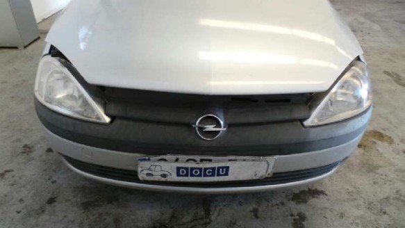 opel corsa c 2000-2003 del año 2002