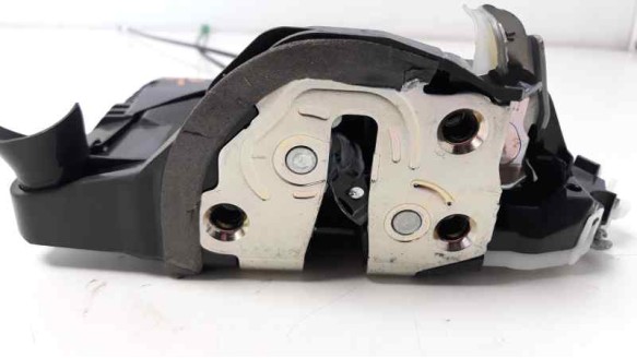 Recambio de cerradura puerta delantera derecha para toyota yaris 2017- hybrid active referencia OEM IAM   