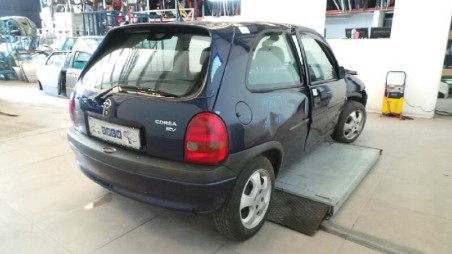 opel corsa b 1996-2000 del año 2000