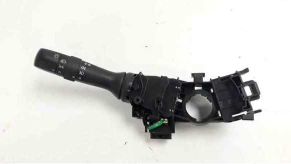 Recambio de mando intermitentes para toyota yaris 2017- hybrid active referencia OEM IAM 17F9380D300  