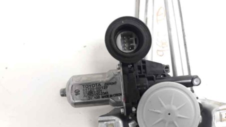 Recambio de elevalunas trasero derecho para toyota yaris 2017- hybrid active referencia OEM IAM 857200D120  