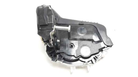 Recambio de cerradura puerta trasera derecha para toyota yaris 2017- hybrid active referencia OEM IAM   