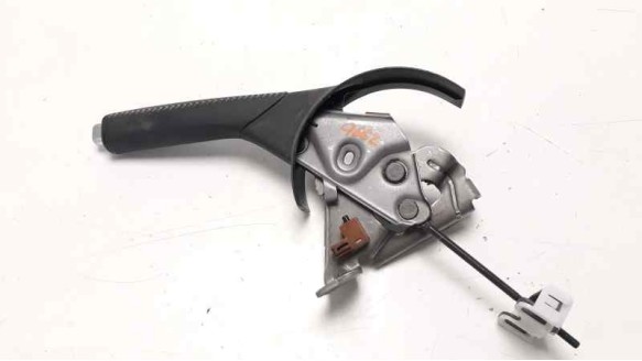 Recambio de palanca freno para toyota yaris 2017- hybrid active referencia OEM IAM   