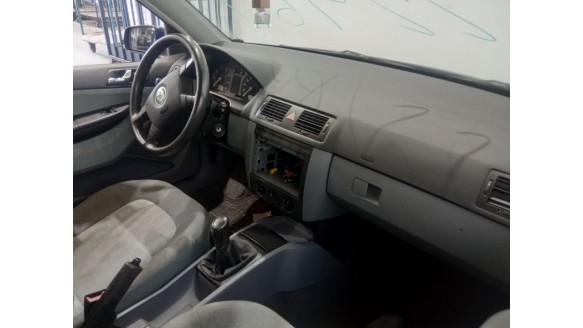 skoda fabia (6y2/6y3) 1999-2007 del año 2000