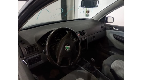 skoda fabia (6y2/6y3) 1999-2007 del año 2000