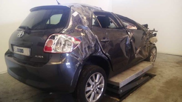 toyota auris 2006-2012 del año 2008