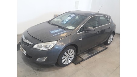 opel astra j lim. 2009-2015 del año 2012