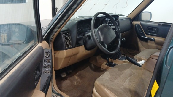 jeep cherokee (xj) 1983-2001 del año 2000