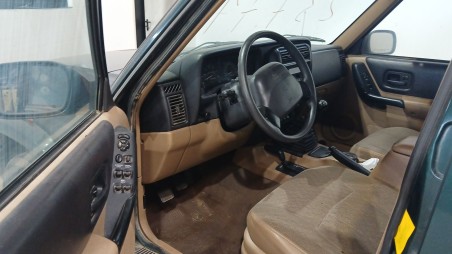 jeep cherokee (xj) 1983-2001 del año 2000