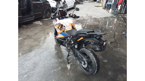 ktm super adventure - del año 2021