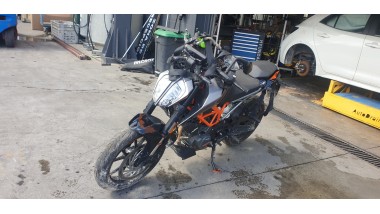 ktm 125 duke 2016- del año 2023 2