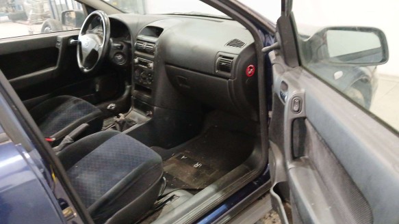 opel astra g hatchback (t98) 1998-2009 del año 2001