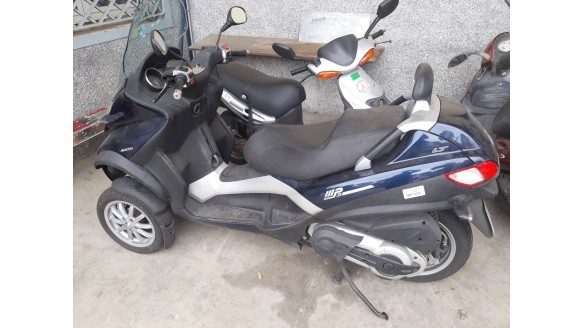 piaggio mp3 - del año 2010