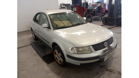 volkswagen passat berlina (3b2) 1996-2000 del año 2003