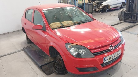 opel astra h (a04) 2004-2014 del año 2004