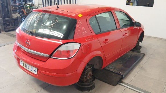 opel astra h (a04) 2004-2014 del año 2004
