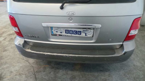 kia carnival ii 2001-2006 del año 2004