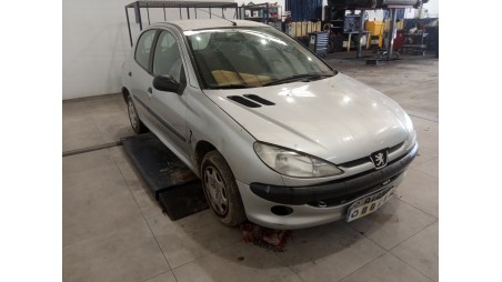peugeot 206 hatchback (2a/c) 1998-2012 del año 2000