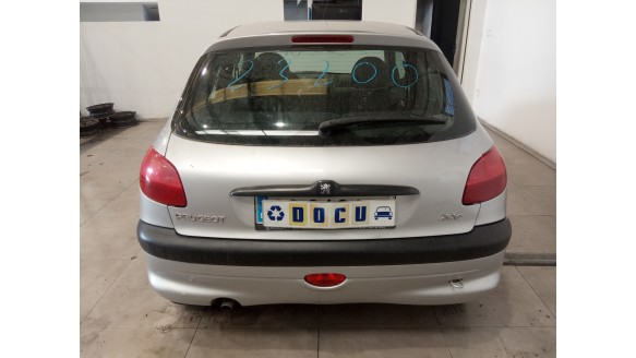 peugeot 206 hatchback (2a/c) 1998-2012 del año 2000