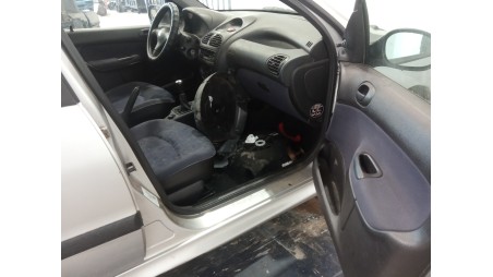 peugeot 206 hatchback (2a/c) 1998-2012 del año 2000
