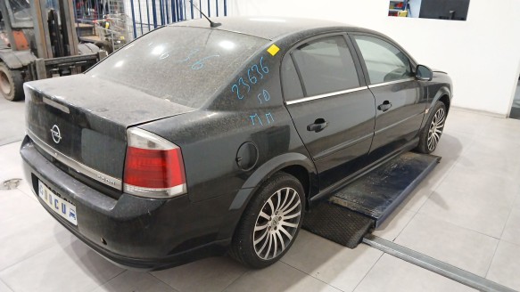 opel vectra c (z02) 2002-2009 del año 2004
