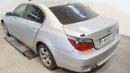 bmw 5 (e60) 2001-2010 del año 2004