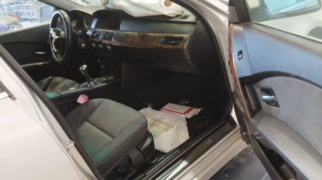 bmw 5 (e60) 2001-2010 del año 2004