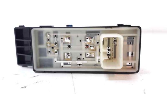 Recambio de mando elevalunas trasero derecho para hyundai ioniq 2016- referencia OEM IAM 93580G2010  