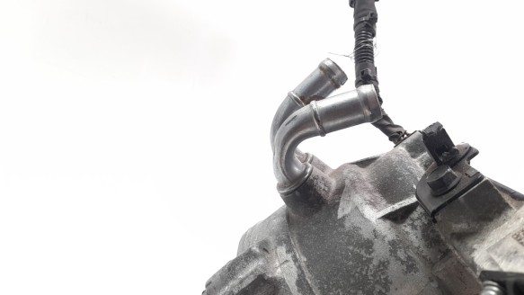 Recambio de alternador para hyundai ioniq 2016- referencia OEM IAM 3739003900  